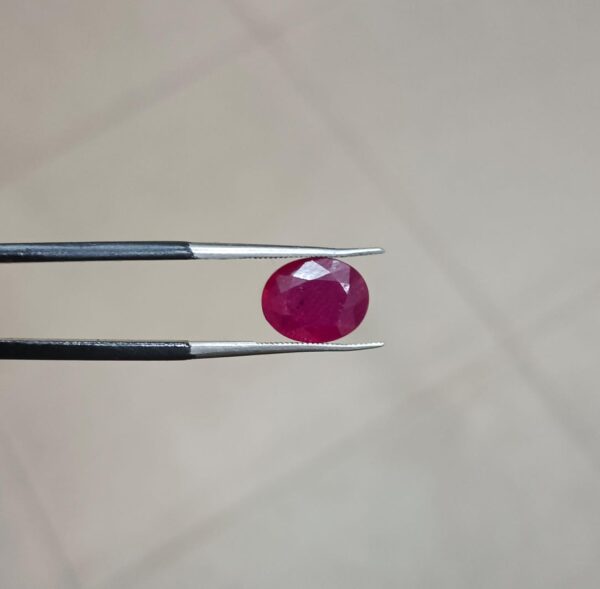 Red Blood Ruby 3.60ct - Image 2