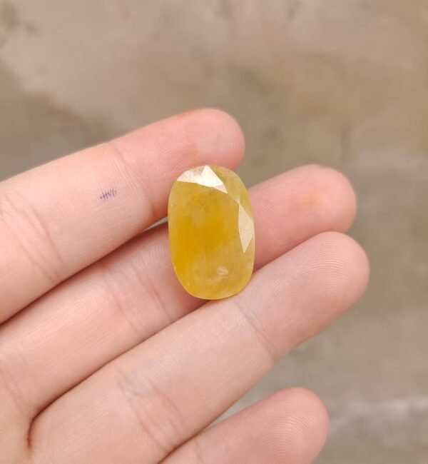 Yellow Sapphire 33.05ct