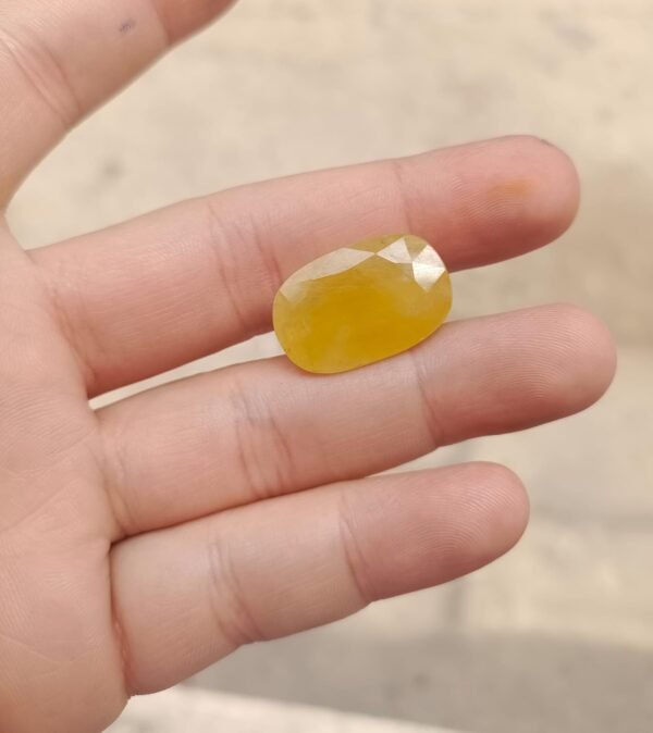 Yellow Sapphire 33.05ct - Image 4