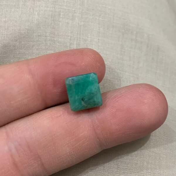 Zambian Emerald 8ct - Image 4