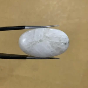 White Labraodrite 28.90CT